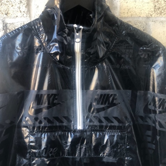NIKE Metallic Pullover Lightweight Monogram 1/4 Zip Jacket - Picture 7 of 13